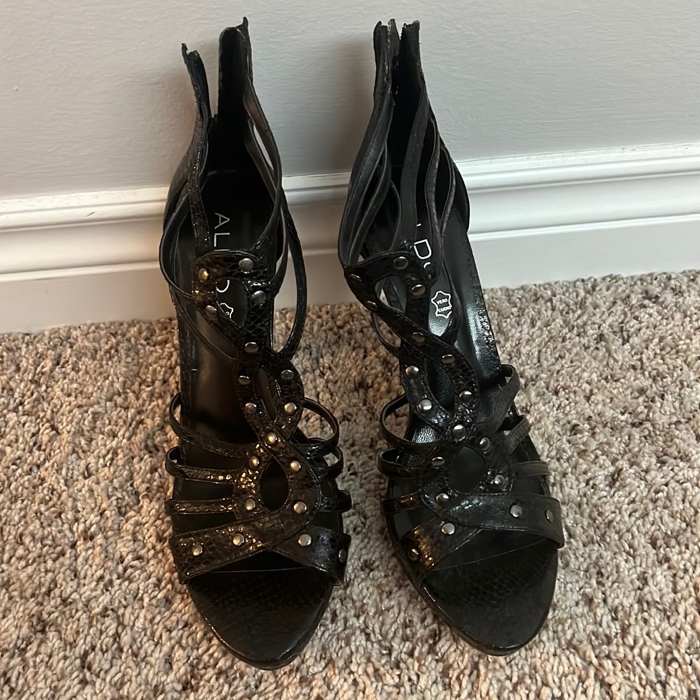 Black Aldo heels - Size 9
